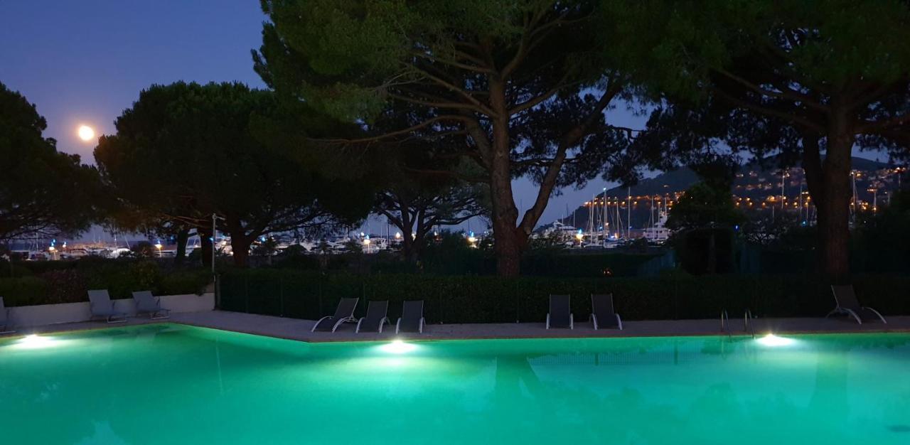Garden And Beach Sea View Apartment Cannes Mandelieu La Napoule Bagian luar foto